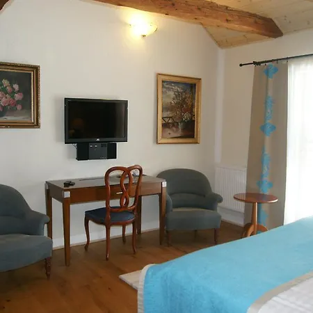 Modry Jelen Guest house 4*
