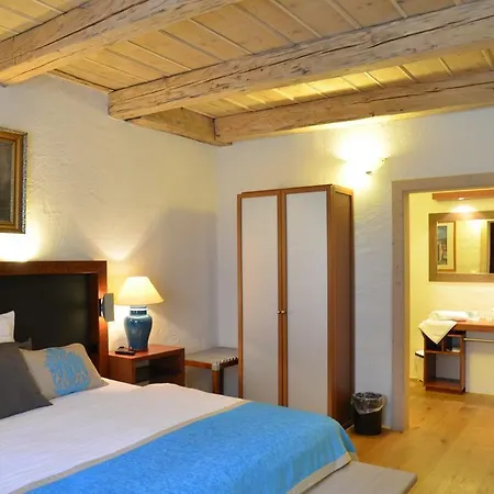 Modry Jelen 4*