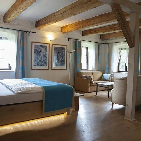 Modry Jelen 4*