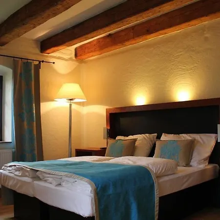 Modry Jelen 4*