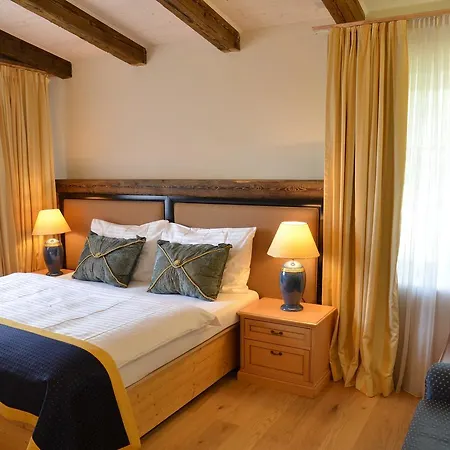 Guest house Modry Jelen